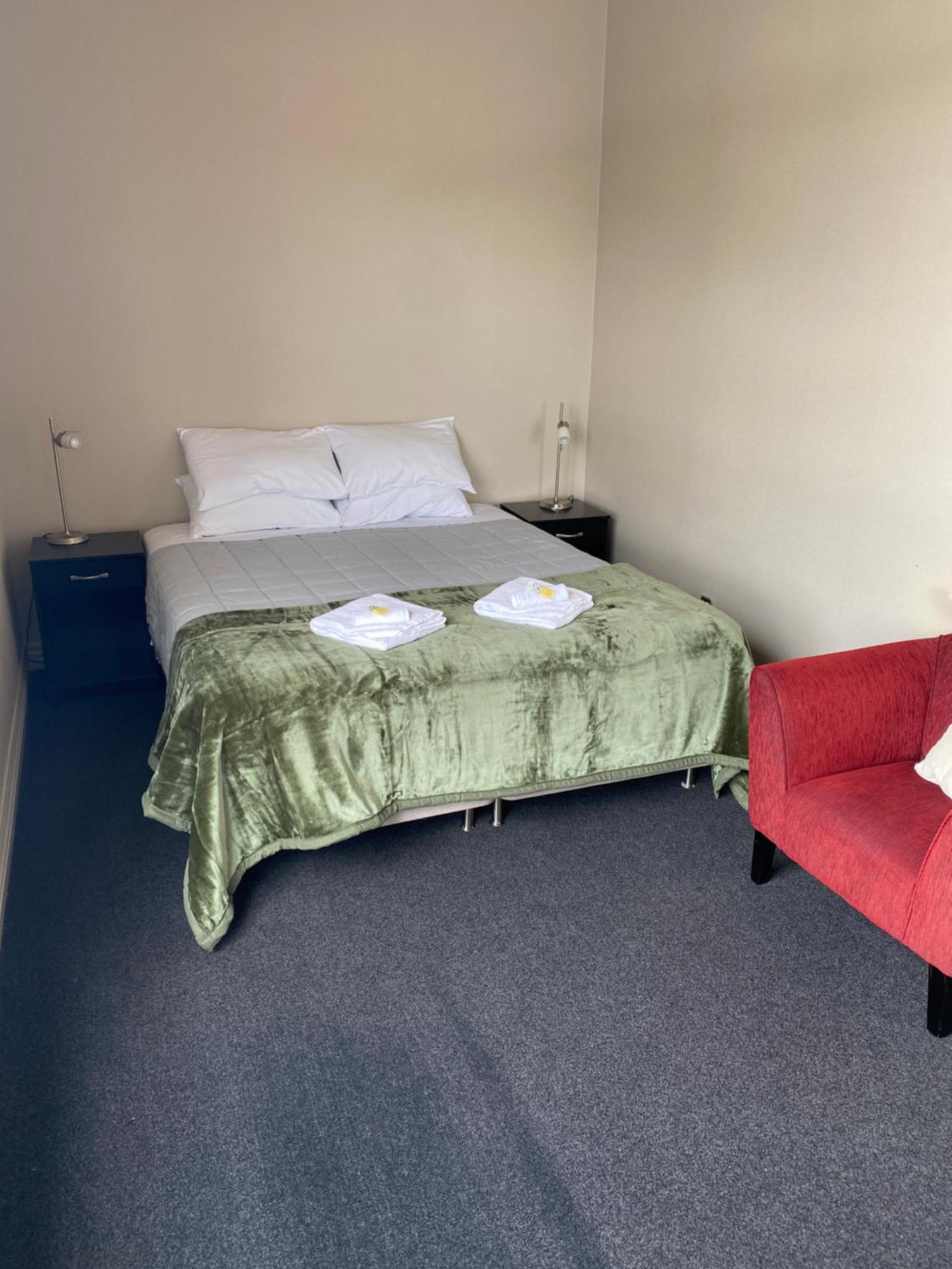 Kaponga Hotel Екстериор снимка